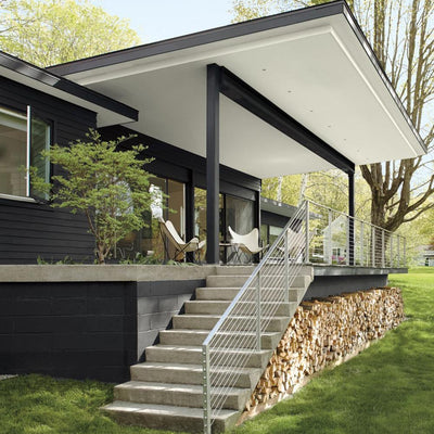 2128-10: Black Beauty by Benjamin Moore